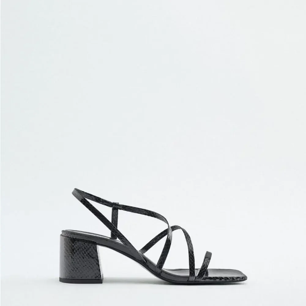ZARA MID HEIGHT BLOCK HEEL SANDALS
BLACK - Picture 3 of 7